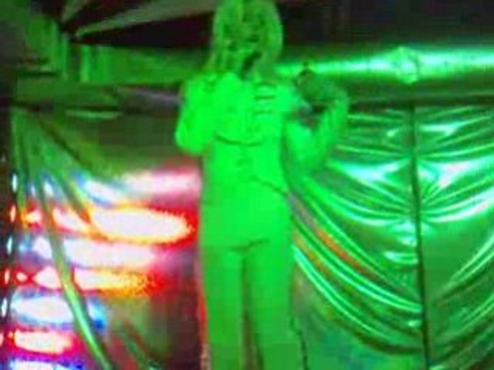 bar l'entrée gay lausanne suisse MAXX et miss FEIN2