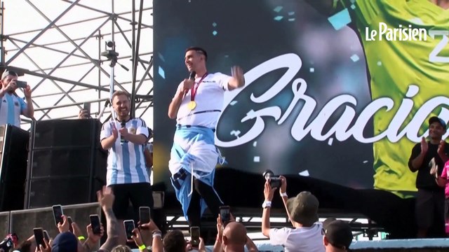 Après Mbappé, le gardien argentin Emiliano Martinez se moque d'Aurélien Tchouaméni