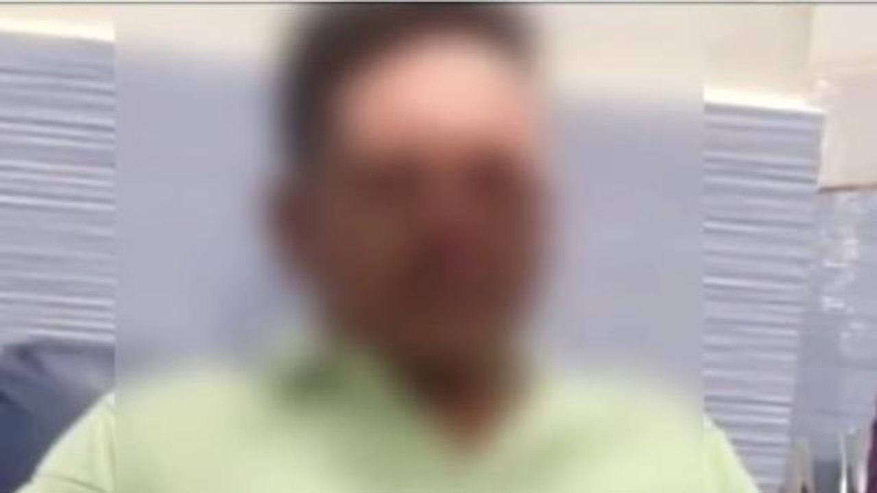 ధర్మపురి: విద్యుత్ స్తంభం విరిగి మీద పడి ఇద్దరికీ తీవ్ర గాయాలు