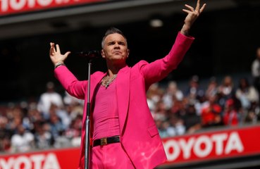 Robbie Williams files trademark for wine range to rival bandmate Gary Barlow