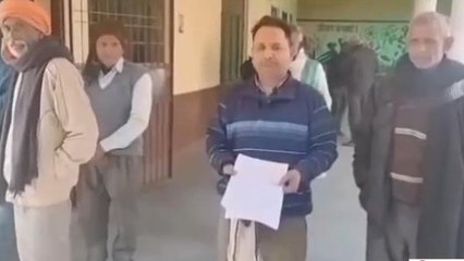 मथुरा: पैमाइश के लिए तहसील के चक्कर लगा रहे अधिवक्ता