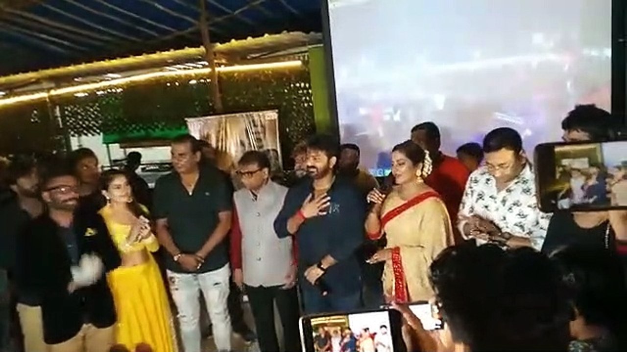 भोजपुरी पावर स्टार अपने नये फ़िल्म सुक्सीस्फुल होने के उपलक्ष्य में रखी पार्टी ।।Power star pawan singh successful pary in new movie 2023|| #pawan_singh party video ||