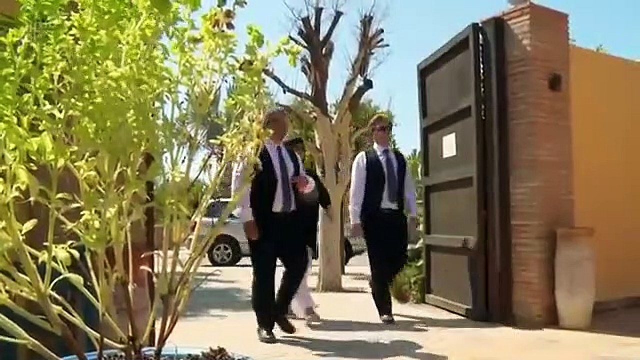 Sun, Sea and Selling Houses - Se1 - Ep05 HD Watch HD Deutsch