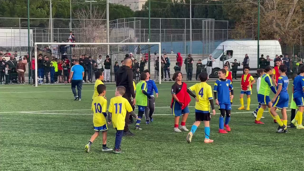 Dimitri Payet à Salon-de-Provence pour l’inauguration du stade à son nom