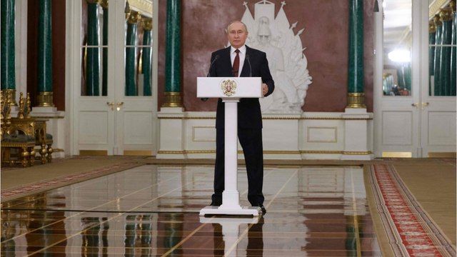 Vladimir Putin’s slip of the tongue takes other Russians up to fifteen years in jail