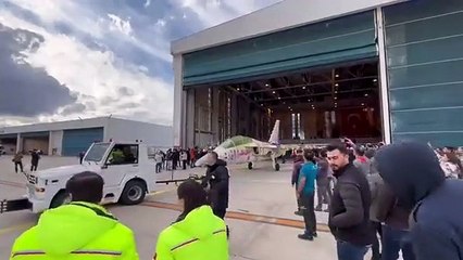 Tarihi anlar! HÜRJET hangardan çıkış yaptı