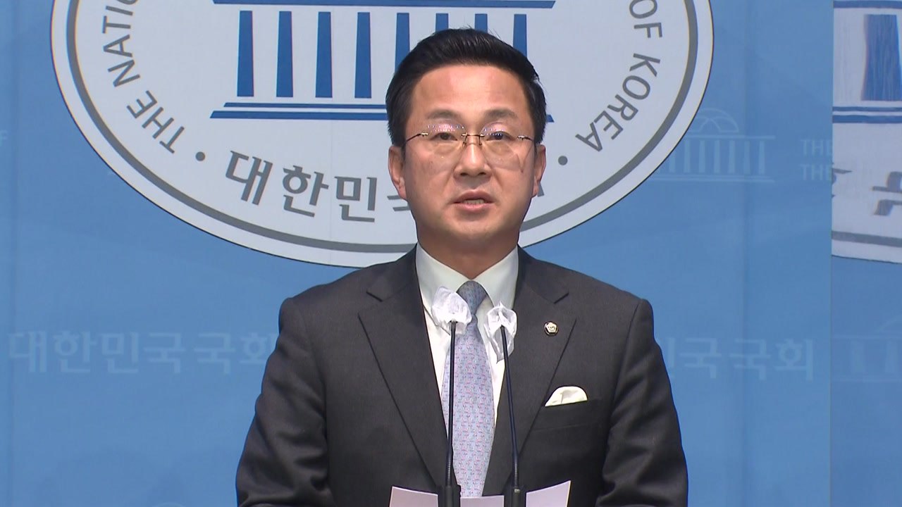 민주당 "이명박 사면 적폐 복원...국민 용납 안 할 것" / YTN