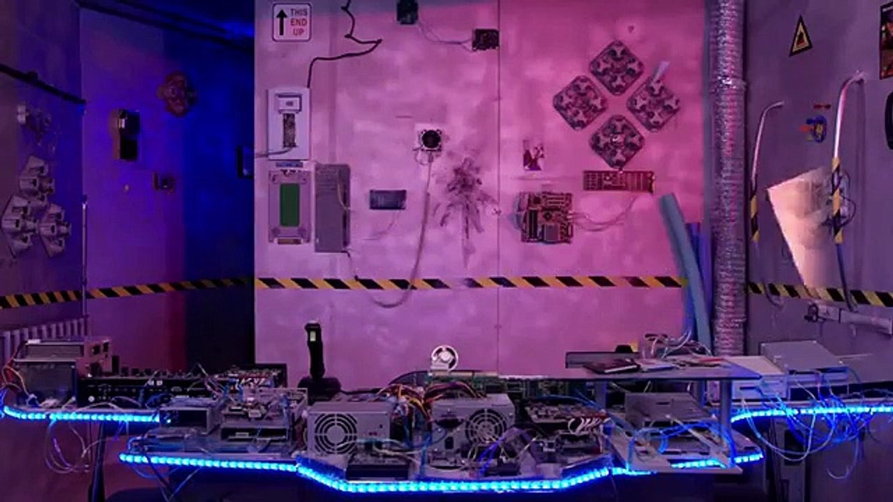 Space Debris - Se2 - Ep04 HD Watch HD Deutsch