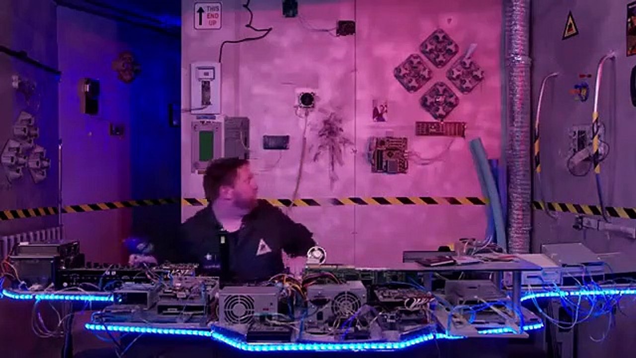 Space Debris - Se2 - Ep07 HD Watch HD Deutsch