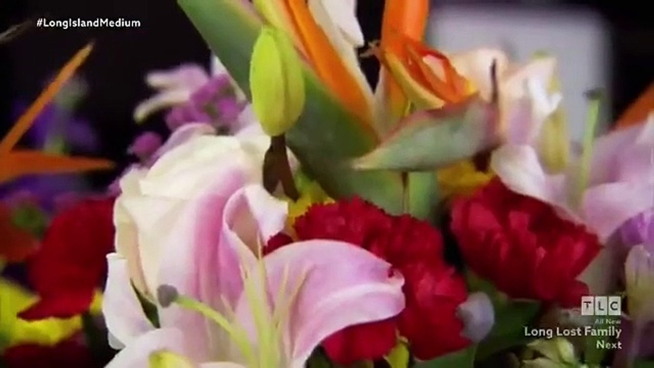 Long Island Medium - Se13 - Ep03 - An Accident on Tour HD Watch HD Deutsch