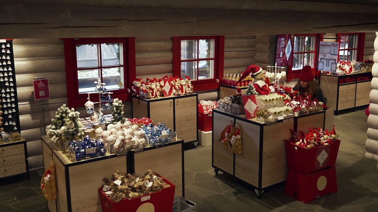 Santa Claus delivers message from Lapland