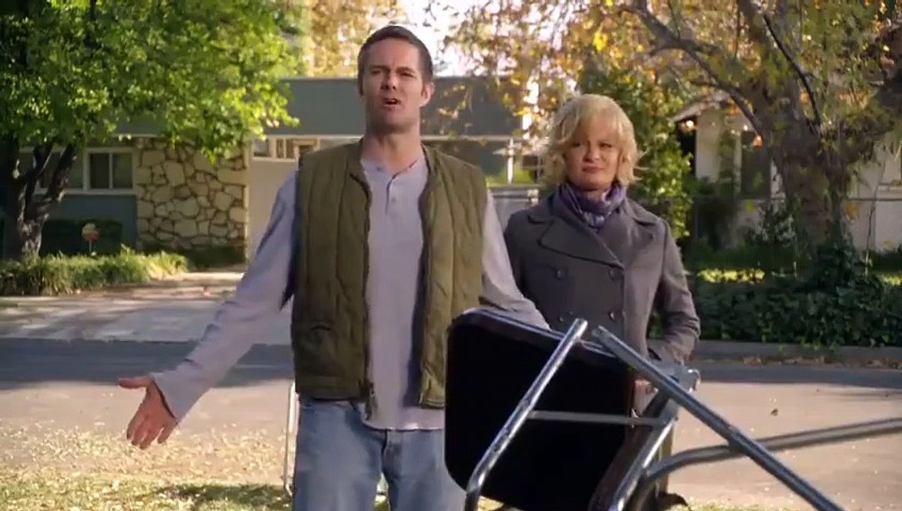 Raising Hope - Se2 - Ep18 - Poking Holes in the Story HD Watch HD Deutsch