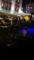 Beşiktaş Bebek'te restoranın olduğu iskele çöktü: Denize düşenler var