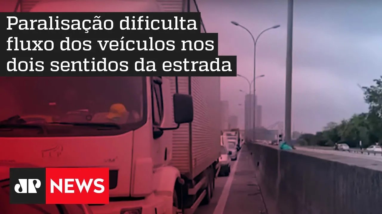 Rodovia Castello Branco segue interditada em São Paulo