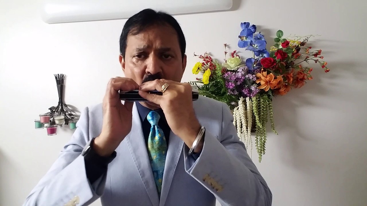 Admi jo kehta hai admi jo sunta hai - Film Majboor 1974 on Harmonica Live Performance by Mukund Kamdar
