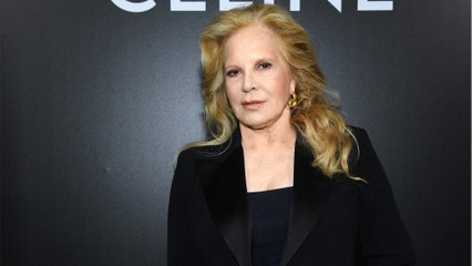 GALA VIDEO - Sylvie Vartan : sa fille Darina dévoile de touchantes photos de famille