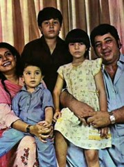 Amjad khan Vs Raaj Kumar family memory,which is  best?