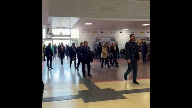 Vivas al Rey y abucheos a Pedro Sánchez