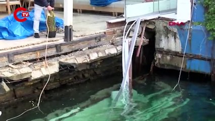 Bebek'te çöken iskeleden denize düşenlerin eşyalarını dalgıç çıkardı