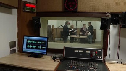 Rafadan Tayfa'yı seslendiren sanatçılar, stüdyoda eğlenceli anlar yaşadı