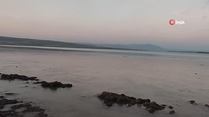 Aktaş Gölü kısmen dondu