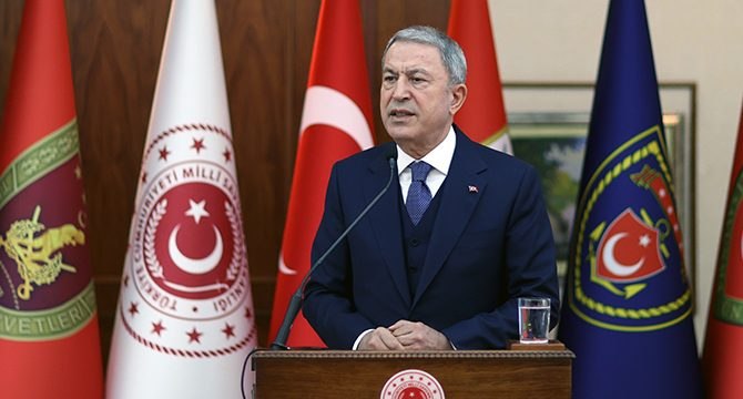 Hulusi Akar’dan NATO’ya Yunanistan çağrısı