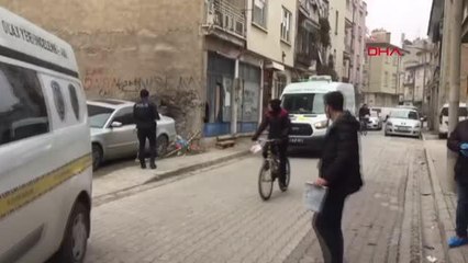 BABA, 2 KIZINI BIÇAKLAYARAK ÖLDÜRDÜ