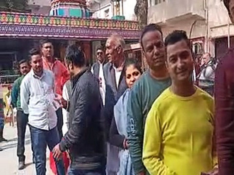 मतदान को लेकर दिनभर गहमा-गहमी, करते रहे मनुहार