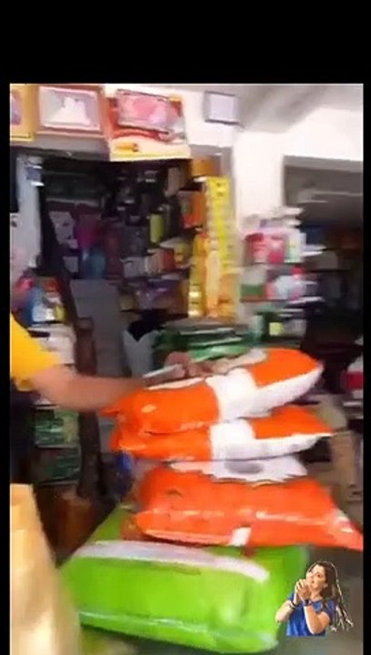 Indian Boy Helped Old Poor Lady On His Birthday, Watch