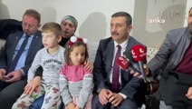 İYİ Parti yöneticilerinin Bursa'da dinlediği vatandaş: Asgari ücreti arttırmışlar, bana ne faydası var bu çocukları besleyemedikten sonra