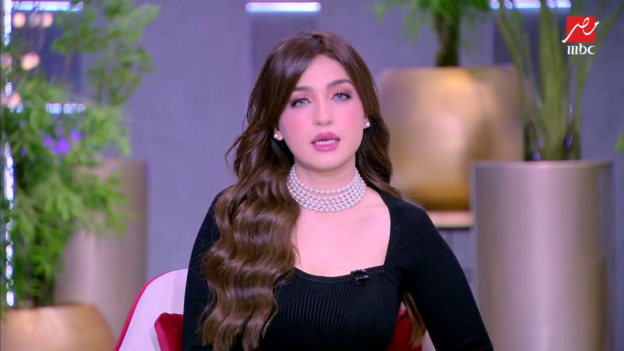 ياسمين عز للستات: بلاش تقولي لجوزك جملة سيب فلوس قبل ما تنزل انتي كده بتقفليه منك .. الراجل احسن من الفلوس والفلوس عمرها ما جابت راجل !!