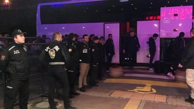 Fenerbahçe kafilesi Trabzon'dan ayrıldı