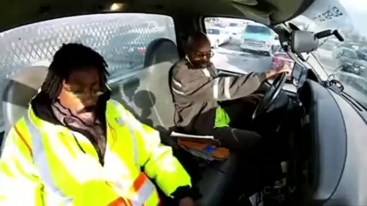 Undercover Boss (US) Se2 - Ep16 HD Watch HD Deutsch