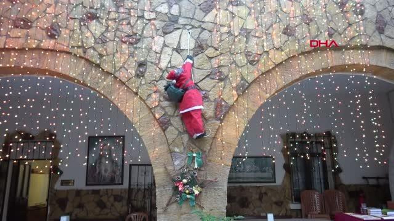 MERSİN'DE ORTODOKS KİLİSESİ'NDE NOEL AYİNİ YAPILDI