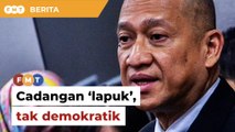 2 jawatan tertinggi Umno tak perlu tanding, cadangan ‘lapuk’, tak demokratik, kata Nazri HD