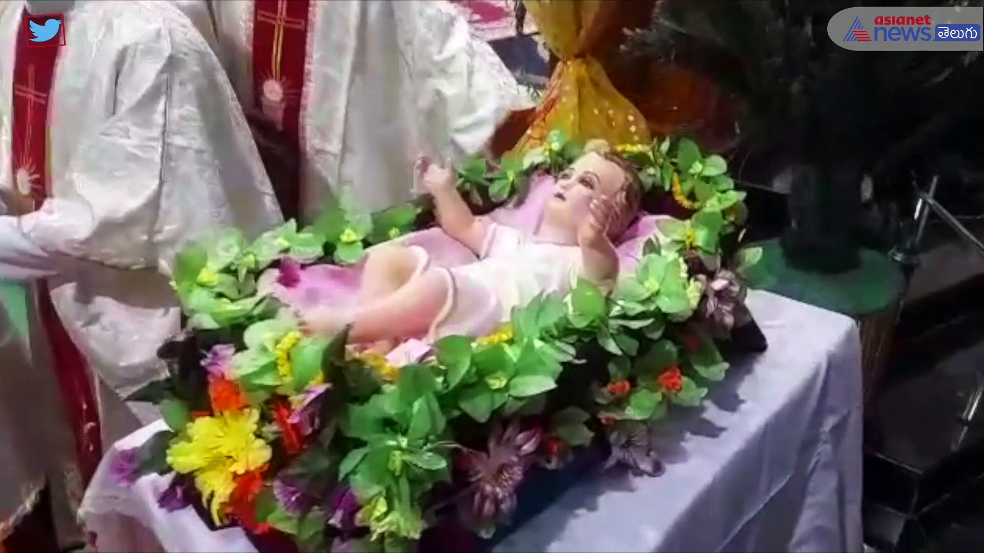 విజయవాడలో ఘనంగా క్రిస్మస్ వేడుకలు... విద్యుత్ కాంతుల్లో మెరిసిపోతున్న చర్చీలు