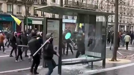 Paris savaş alanına döndü