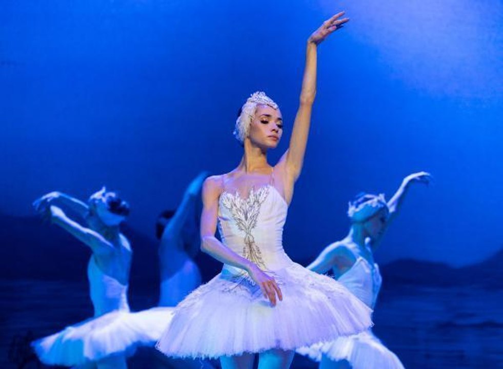 KUĞU GÖLÜ BALESİ İSTANBUL'DA SAHNELENDİ