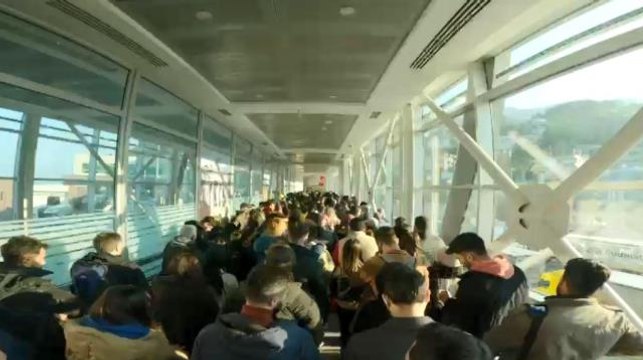 Gürcistan'a açılan Sarp Sınır Kapısı'nda yılbaşı yoğunluğu