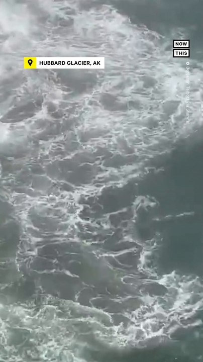 Norwegian Cruise Ship Hits Iceberg