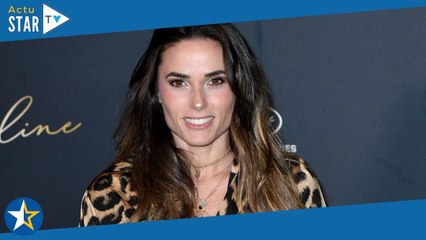 Capucine Anav : maman depuis un mois, elle dévoile sa ligne impressionnante dans sa tenue de Noël