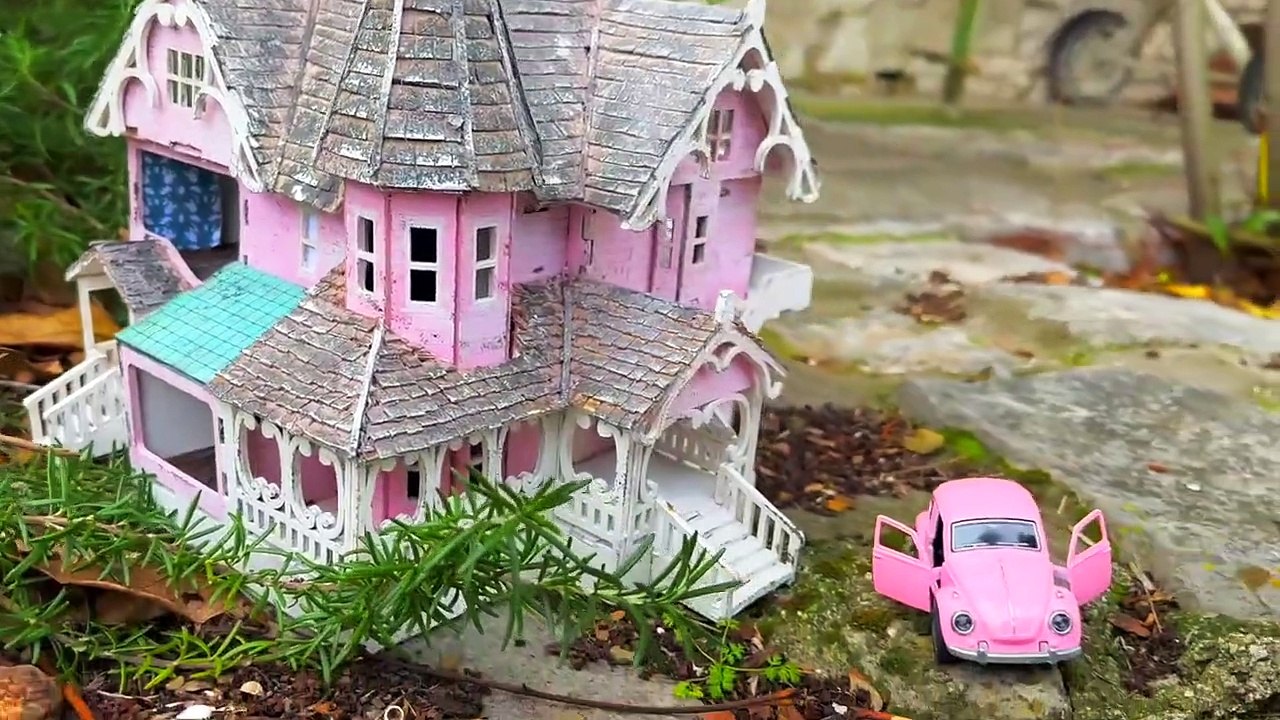 The Smallest Kittens Found a New Home ! Building a house for cats