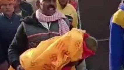 मानवता की मिसाल: बंदर की शव यात्रा में उमड़ा जन सौलाब, नम आंखों से दी गई अंतिम विदाई