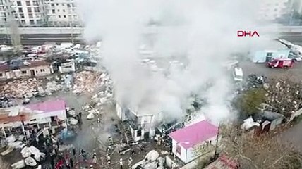 Maltepe'de geri dönüşüm tesisinde işçilerin kaldığı konteynerde yangın