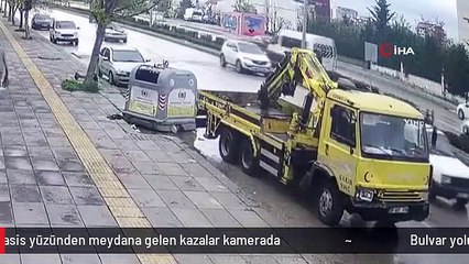 Bulvar yoluna yapılan kasis yüzünden meydana gelen kazalar kamerada