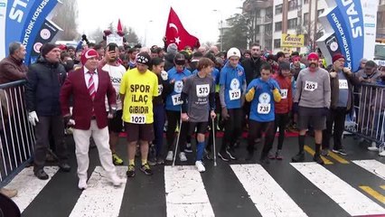 Bakan Kasapoğlu 87. Büyük Atatürk Koşusu'nun startını verdi