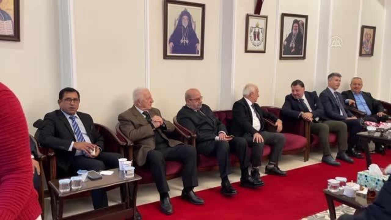 Hatay protokolünden Antakya Ortodoks Kilisesi'ne Noel ziyareti