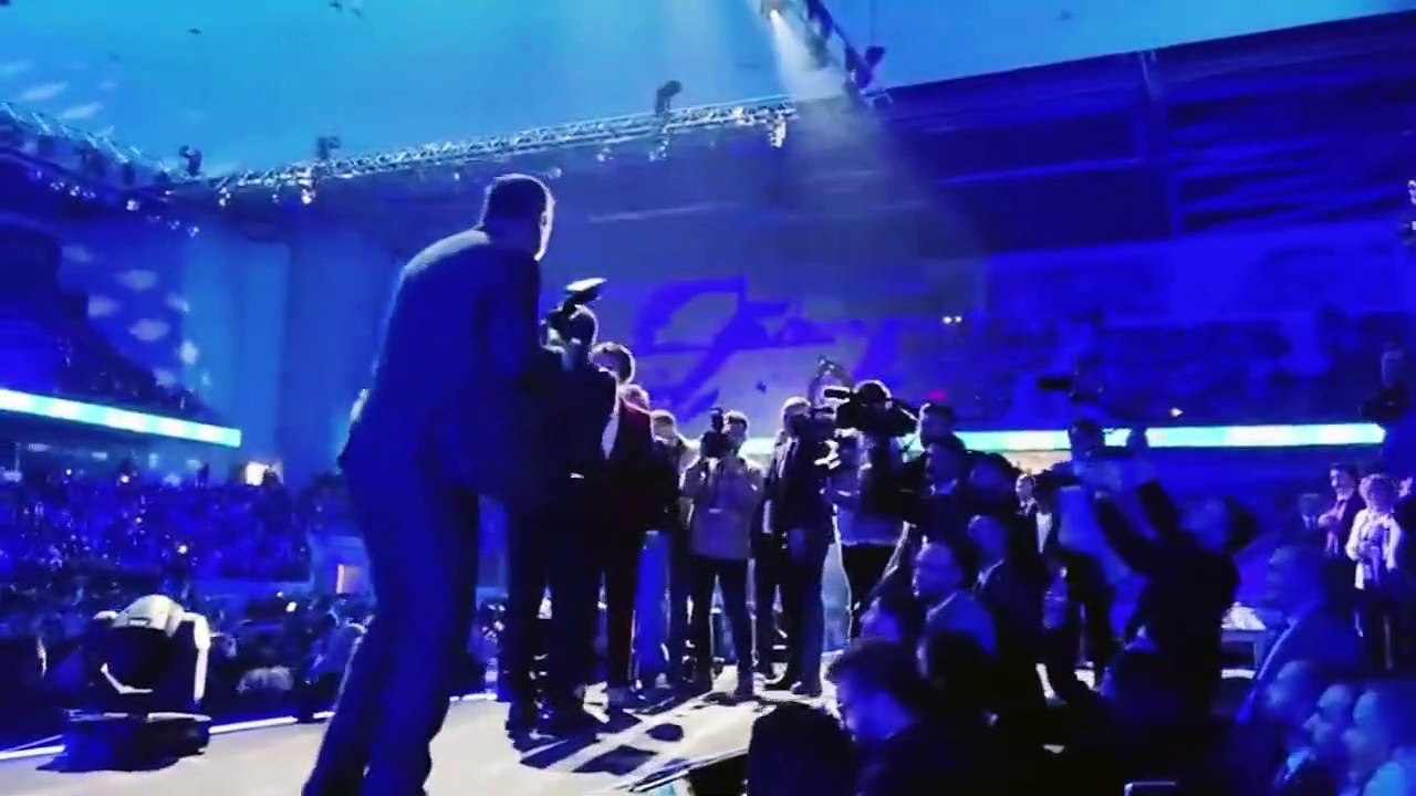 Meral Akşener, Mustafa Sandal'la birlikte "Aya benzer" dansı yaptı