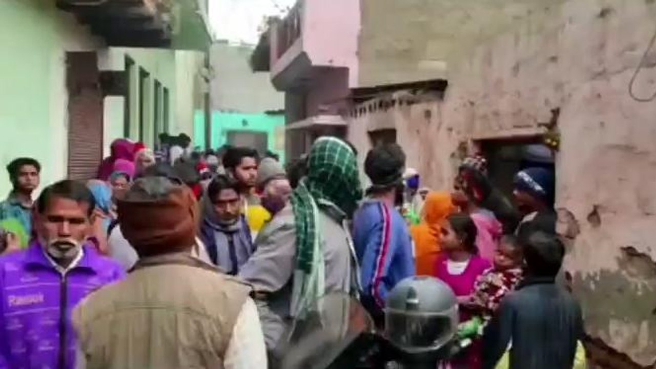 अलीगढ़: घर में लगी भीषण आग में जलकर माँ बेटी झुलसी, अस्पताल में उपचार जारी