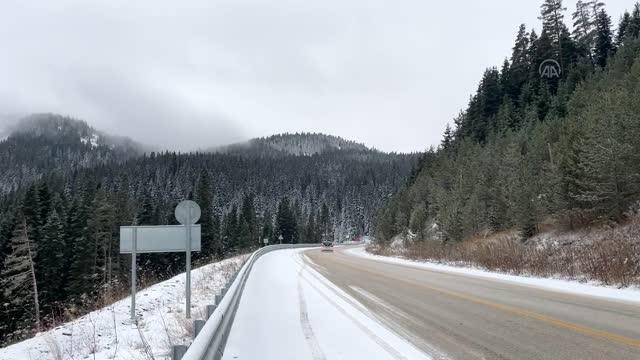 KASTAMONU - Ilgaz Dağı'nda kar yağışı etkili oluyor